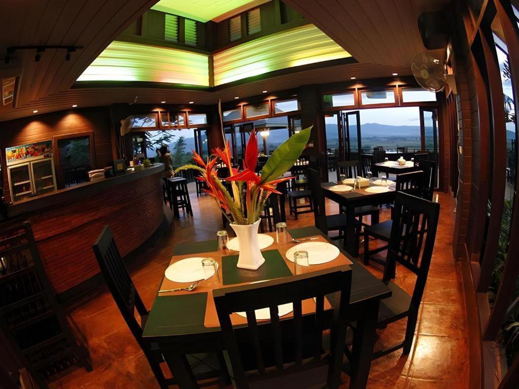 Thaton Hill Resort Mae Ai Bagian luar foto