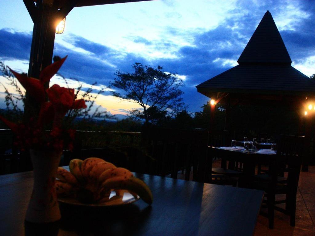 Thaton Hill Resort Mae Ai Bagian luar foto